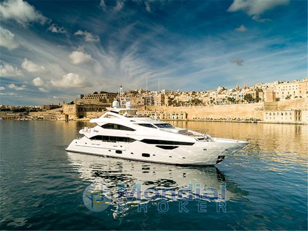 Sunseeker 40 metre yacht
