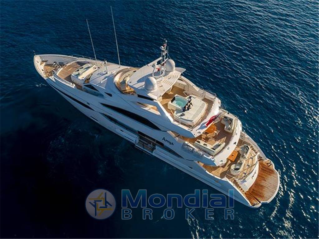 Sunseeker 40 metre yacht
