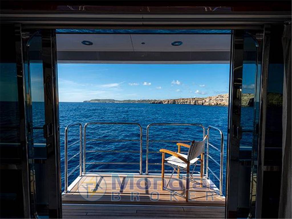 Sunseeker 40 metre yacht