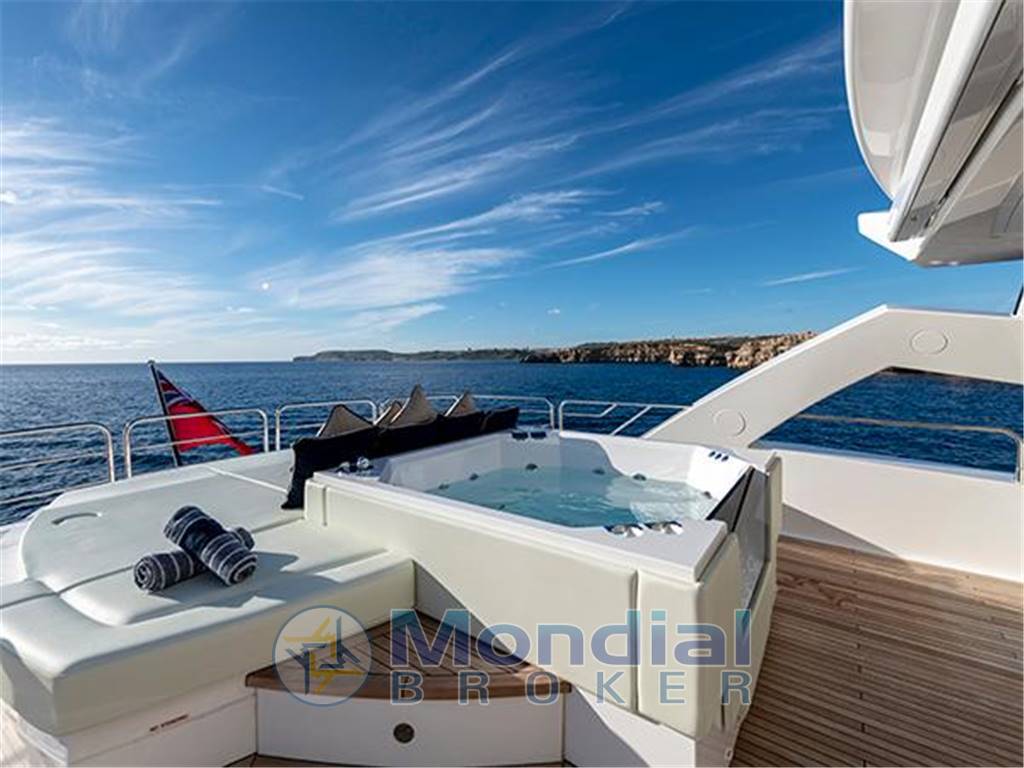 Sunseeker 40 metre yacht