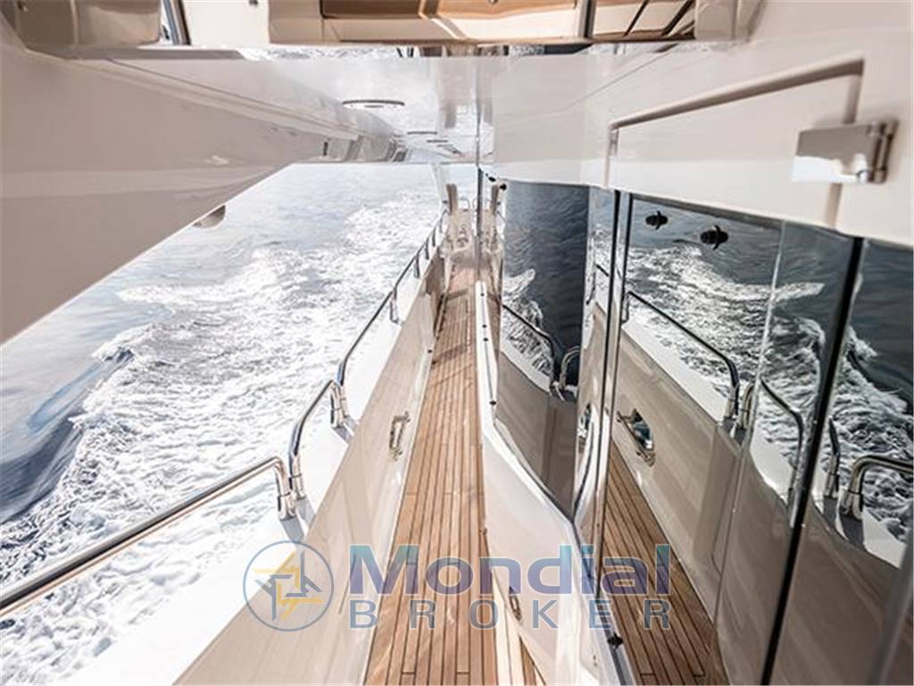 Sunseeker 40 metre yacht