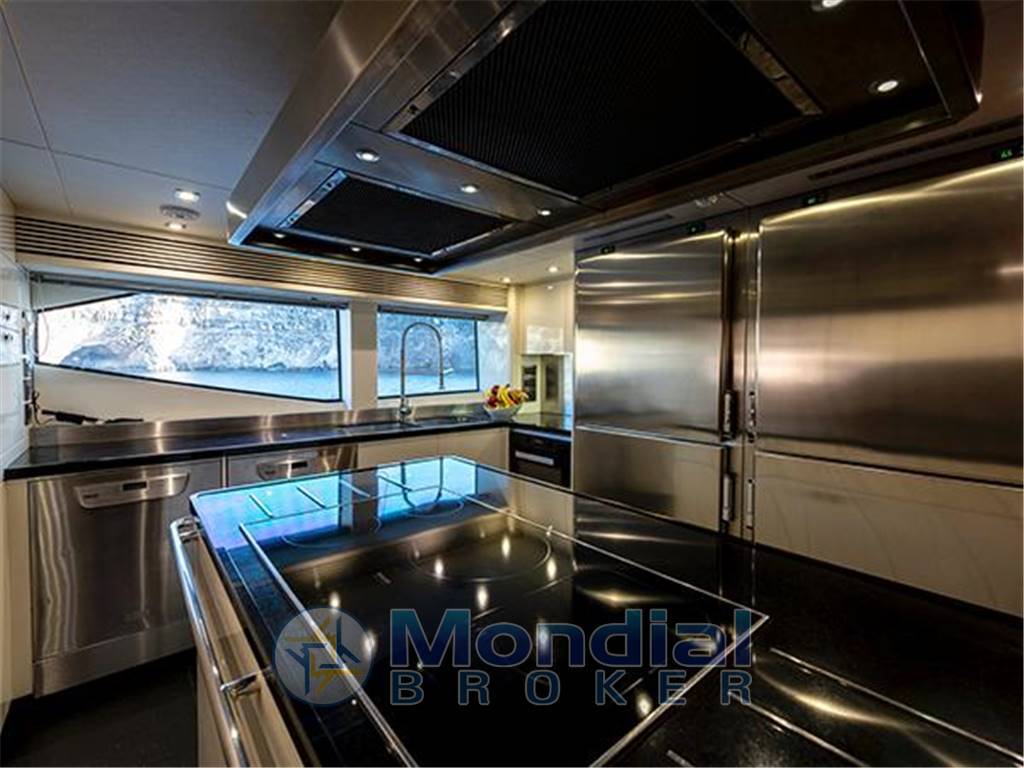 Sunseeker 40 metre yacht