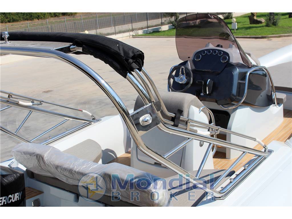 Sacs Strider 800