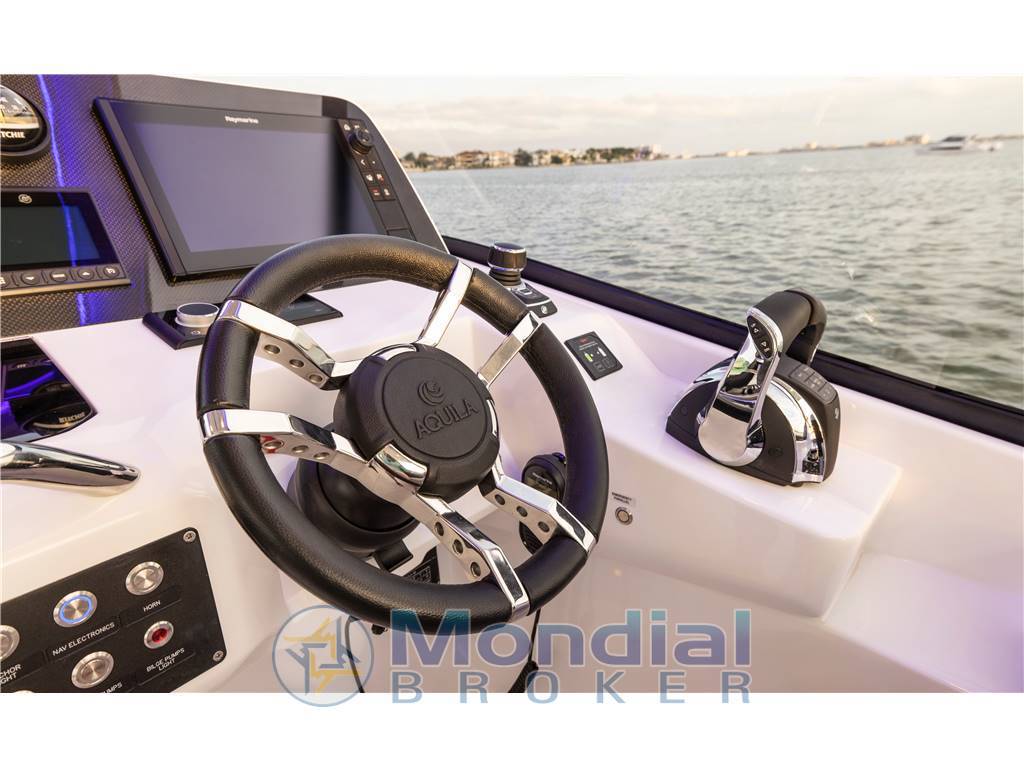 Aquila 32