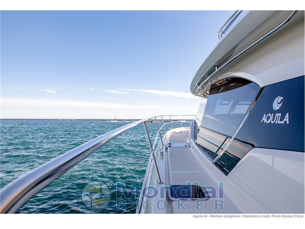 Aquila 44