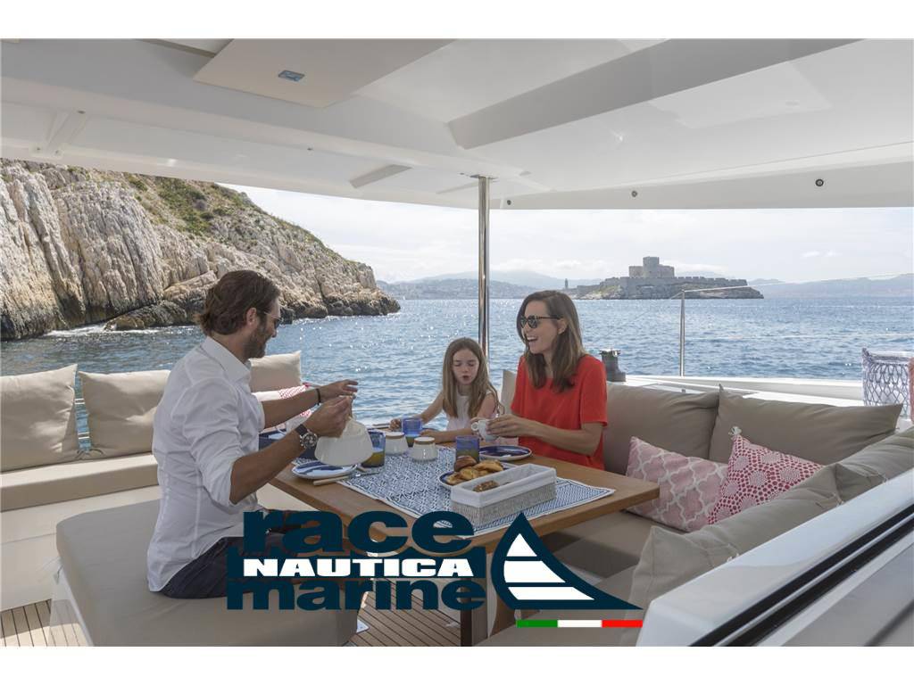Fountaine pajot Astrea 42