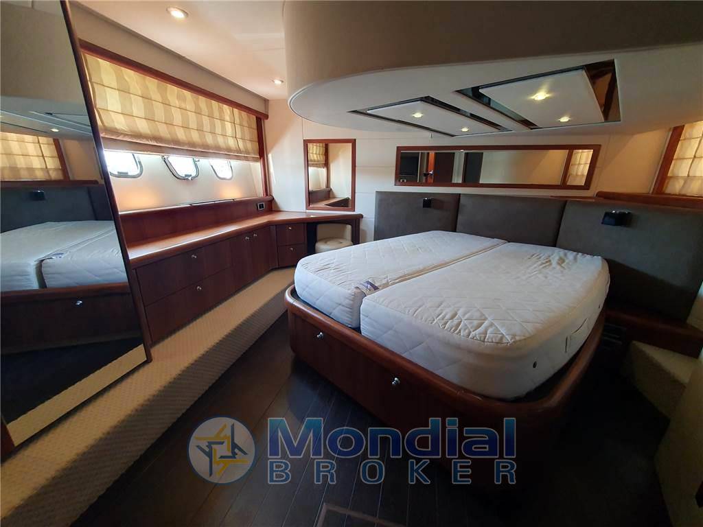 Sunseeker Predator 52