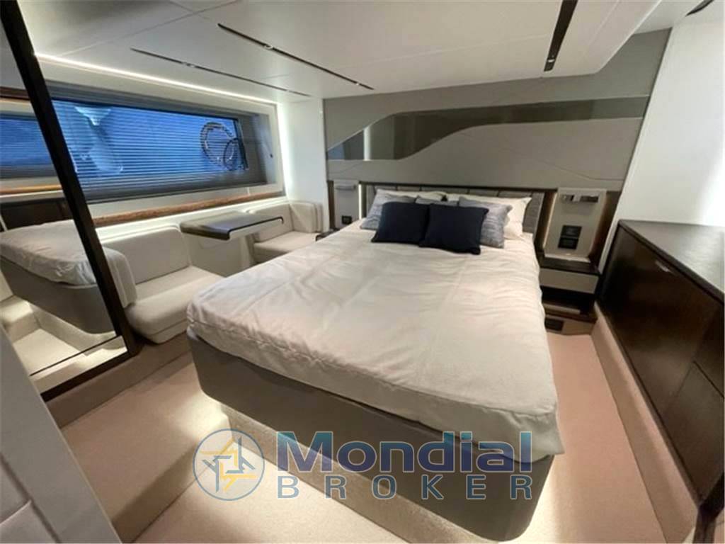 Sunseeker Predator 55 evo