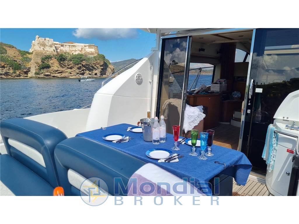 Sunseeker Predator 52