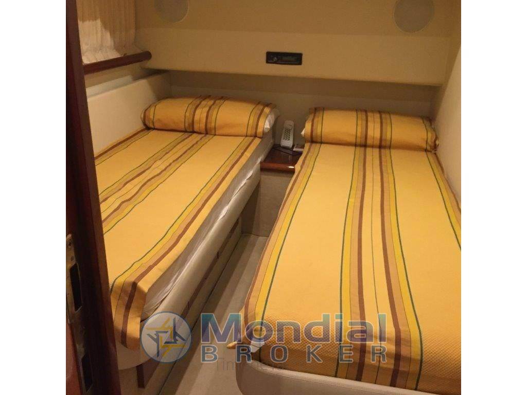 Ferretti 430