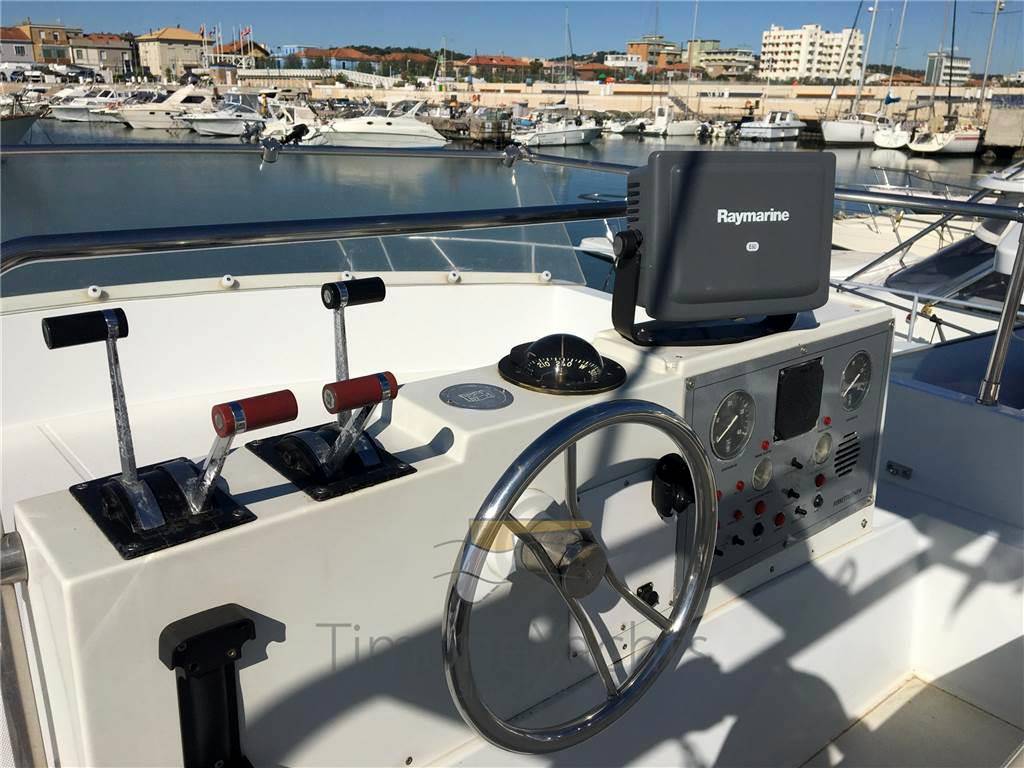 Ferretti 34 fish