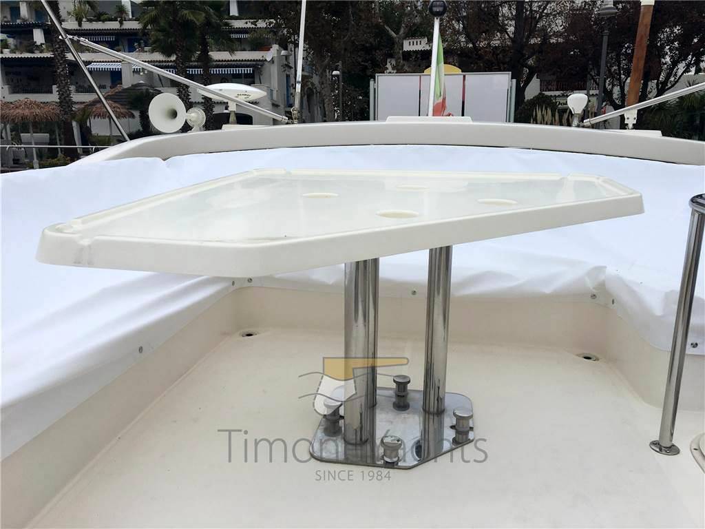 Azimut 43
