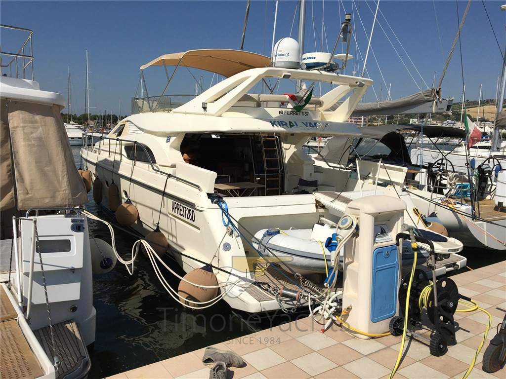 Ferretti 57