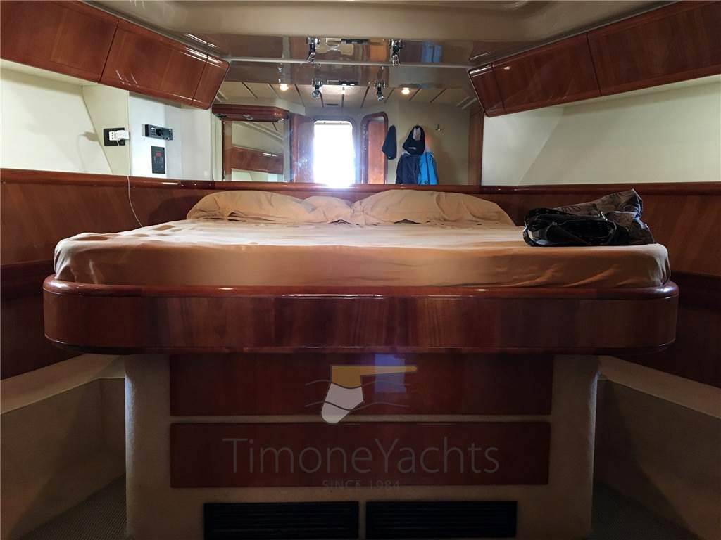 Ferretti 57