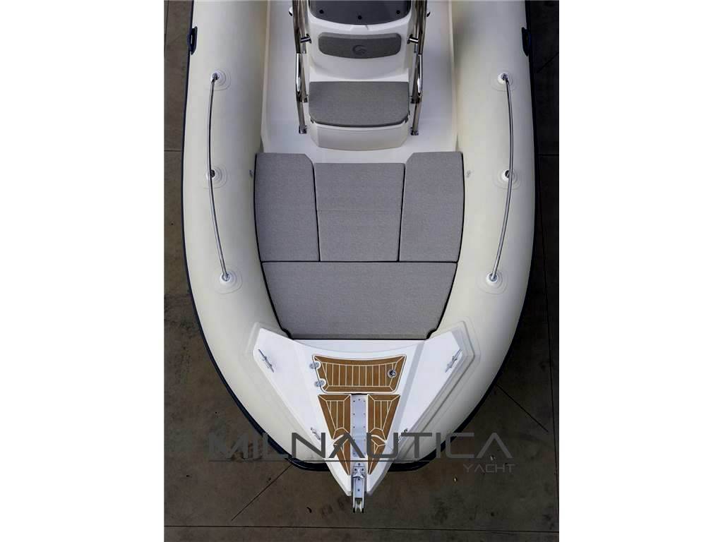 Capelli Tempest 750 luxe