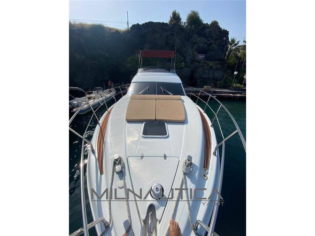 Azimut Az 43