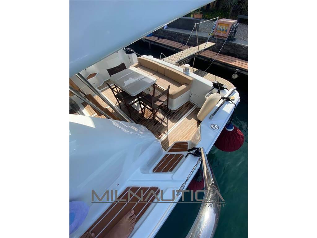 Azimut Az 43