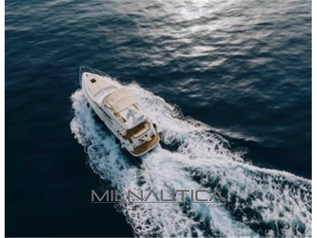 Sealine F 44