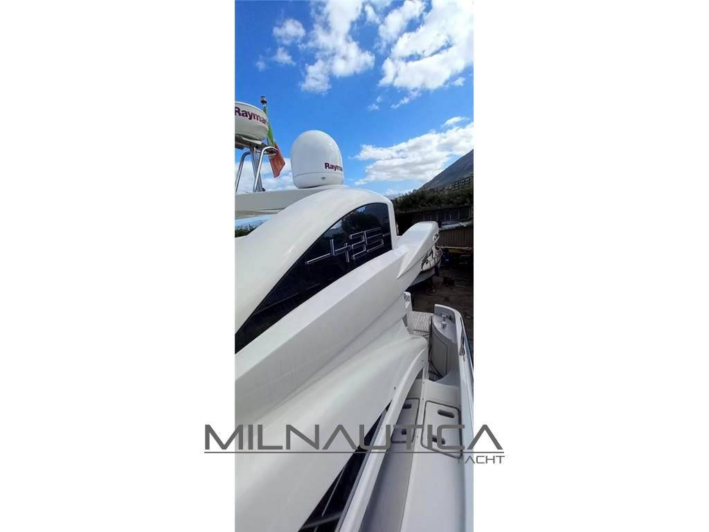 Azimut 43s