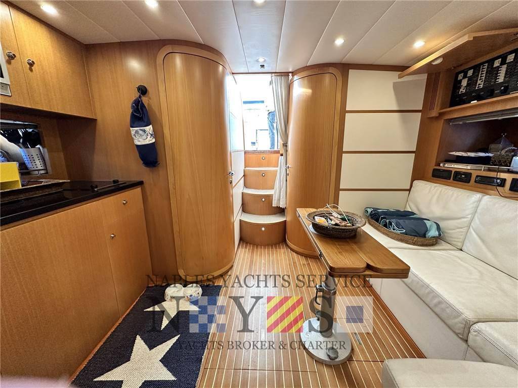 Uniesse 48 open