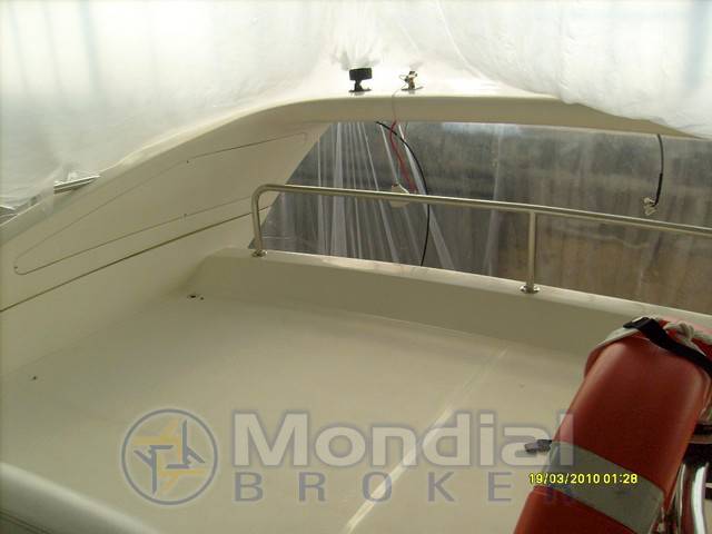 Azimut 46 fly