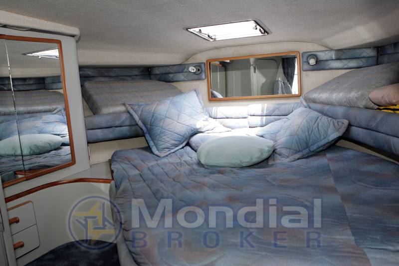 Sea ray 35 express cruiser