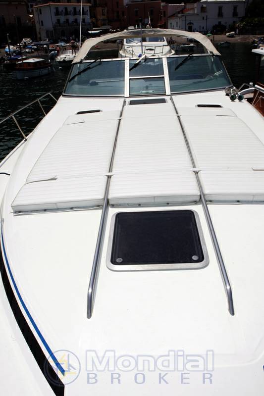 Sea ray 35 express cruiser