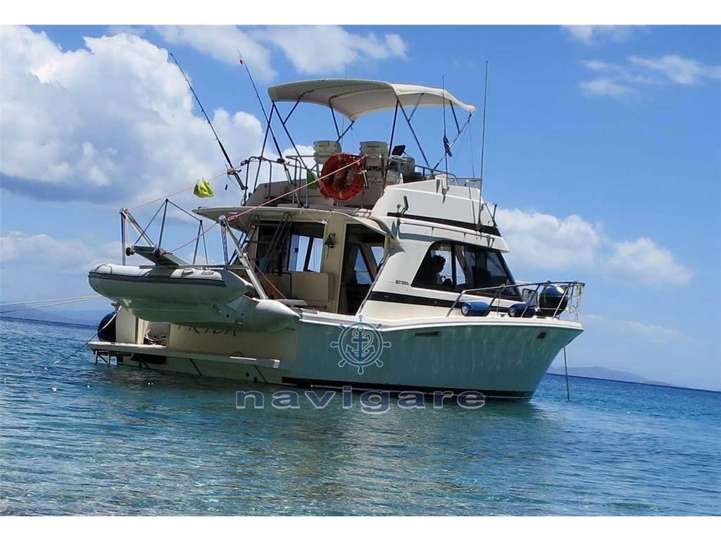 Riviera marine 33 flybridge