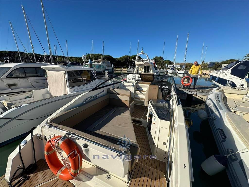 Quicksilver Activ 805 cruiser
