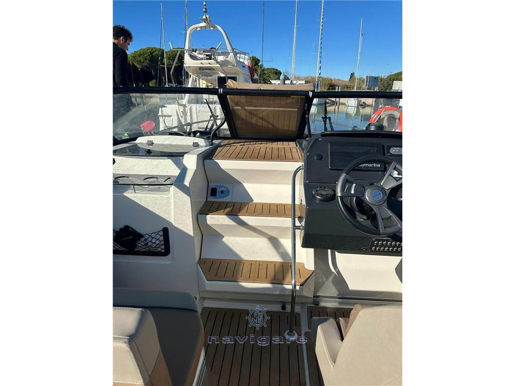 Quicksilver Activ 805 cruiser