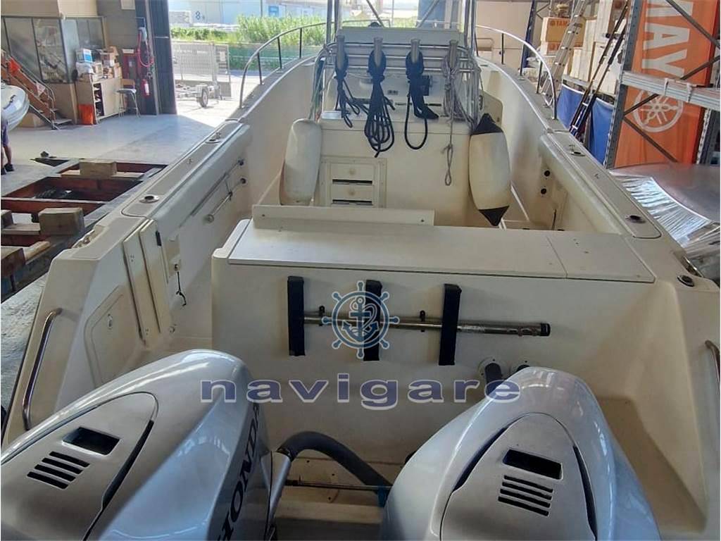 Pursuit 2870 center console