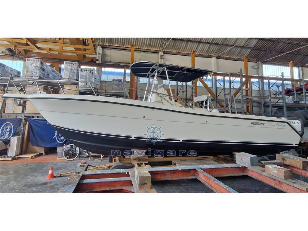 Pursuit 2870 center console