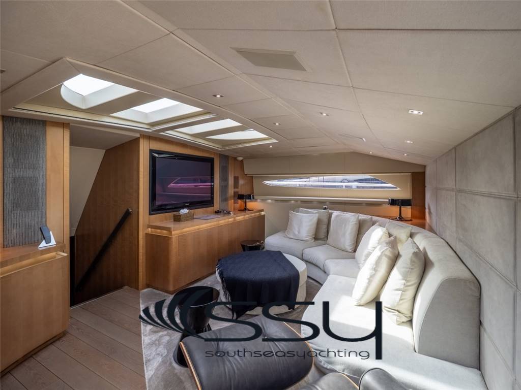 Pershing 115