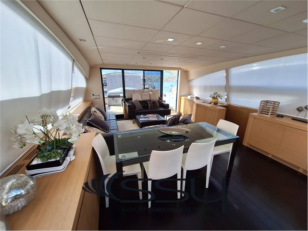 Pershing 80
