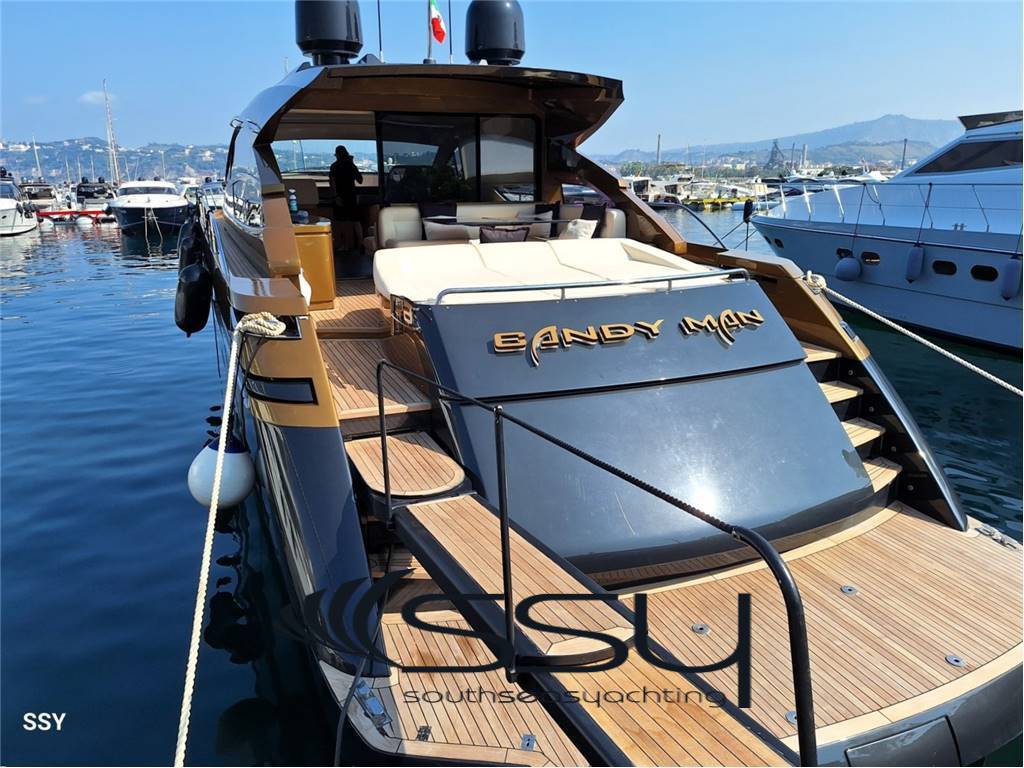 Pershing 64