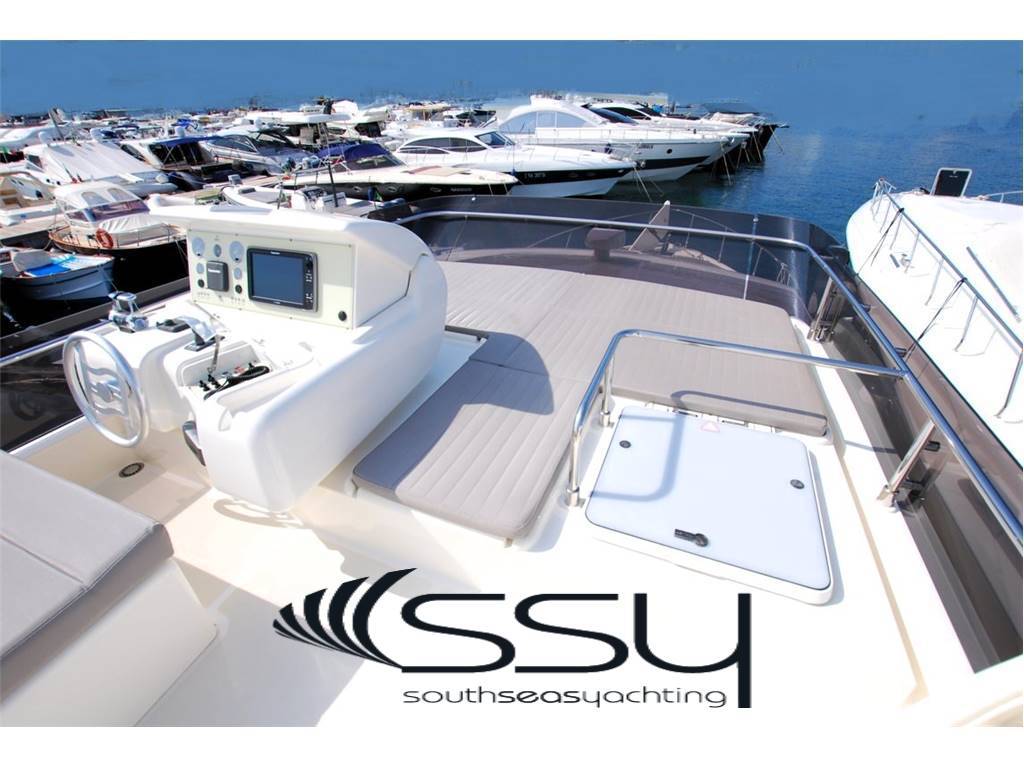 Ferretti 530