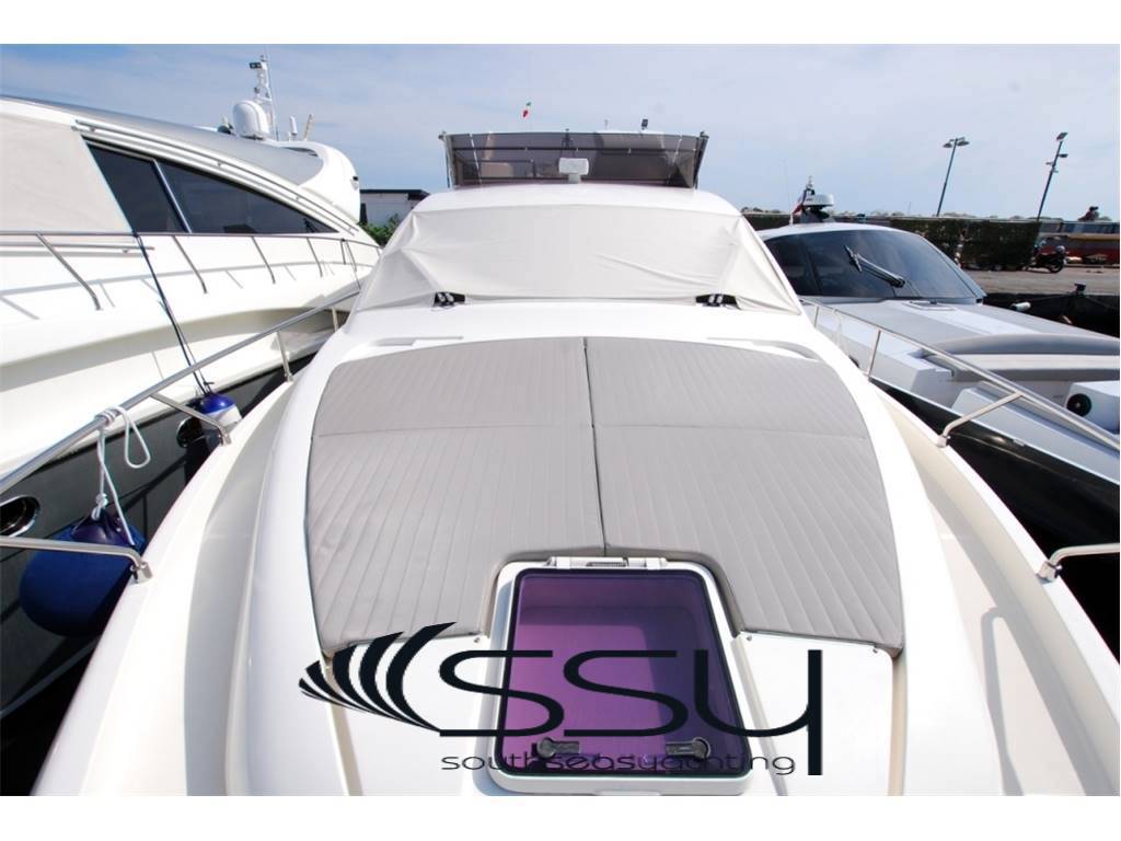 Ferretti 530