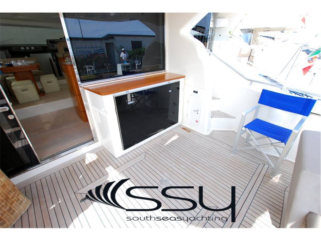 Ferretti 530