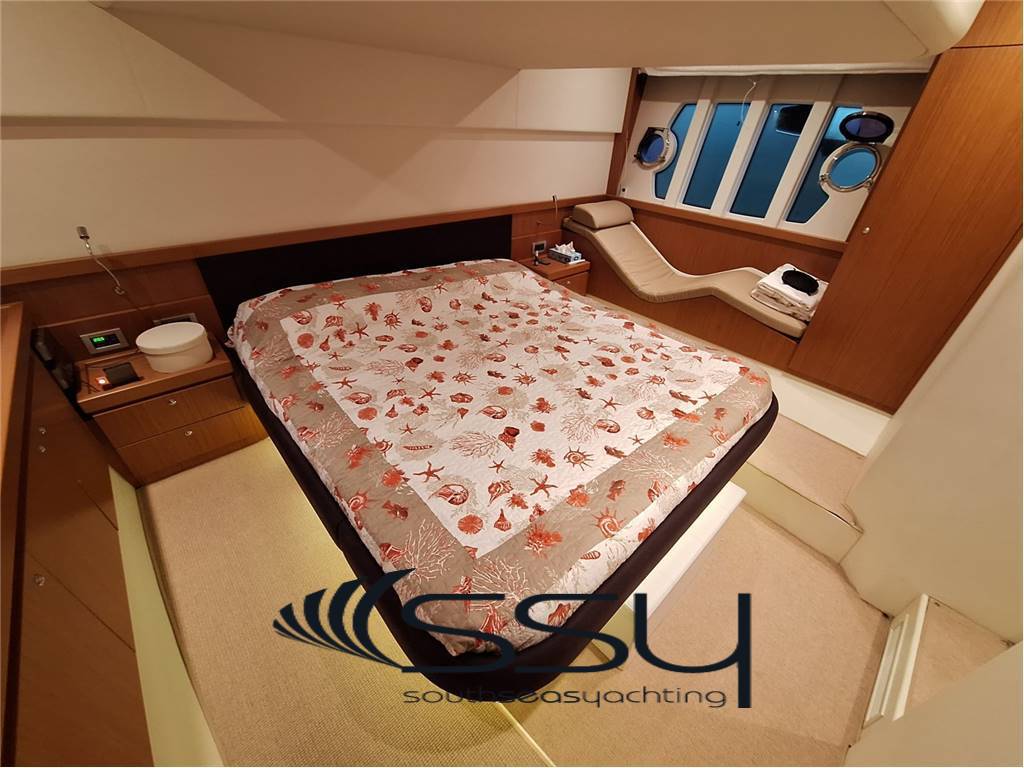 Ferretti 530