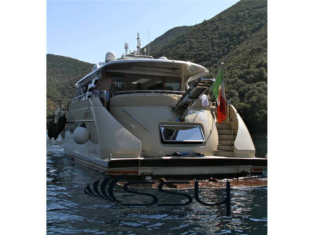 Pacific shipyard Prestige s205