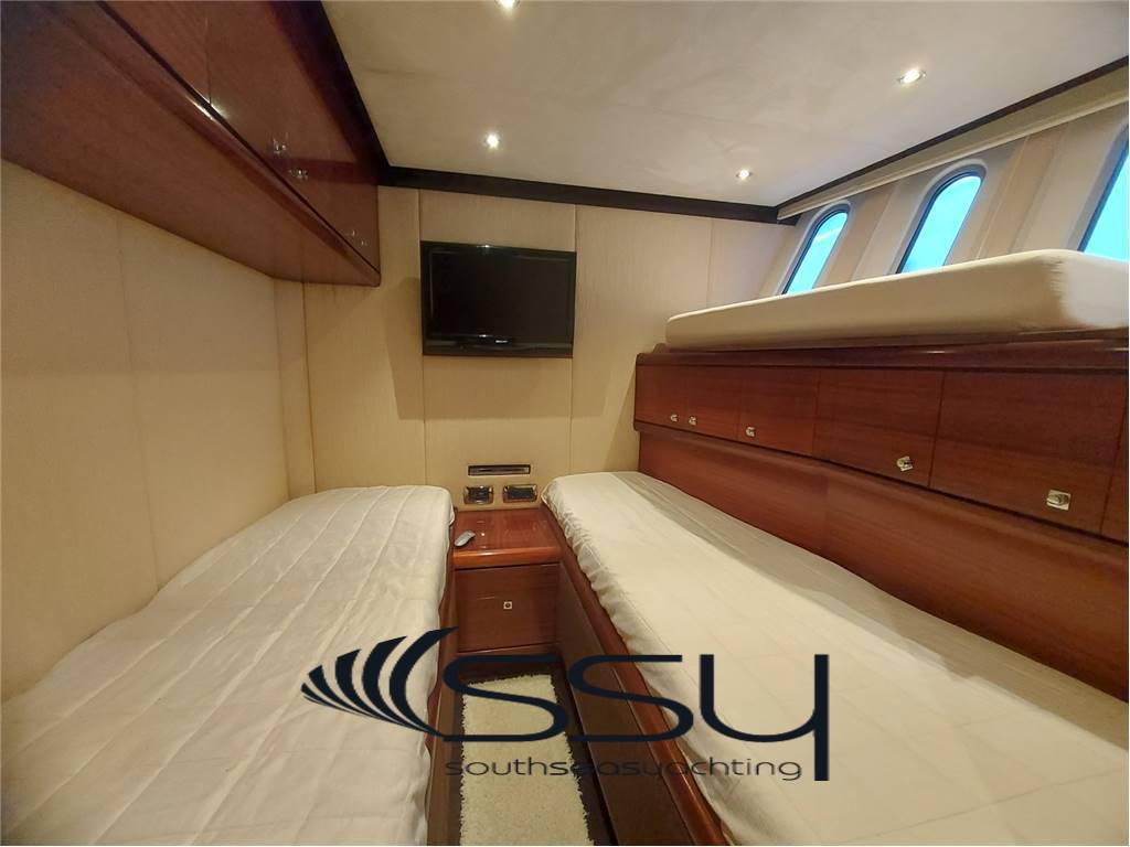 Pacific shipyard Prestige s205
