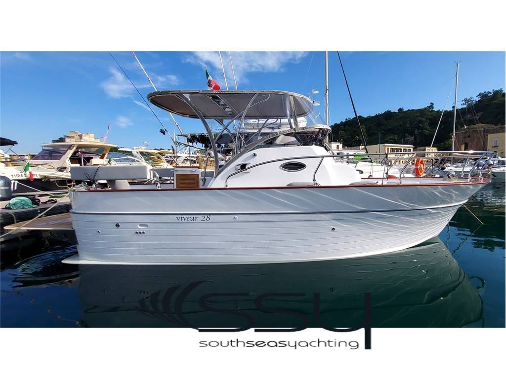 Cantieri tirrenia Gozzo viveur 28 cabin