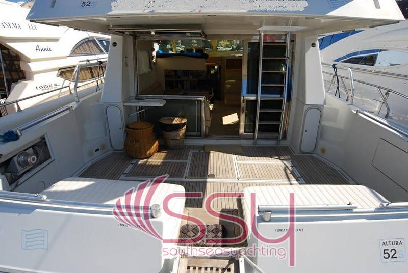 Ferretti Altura 52 s