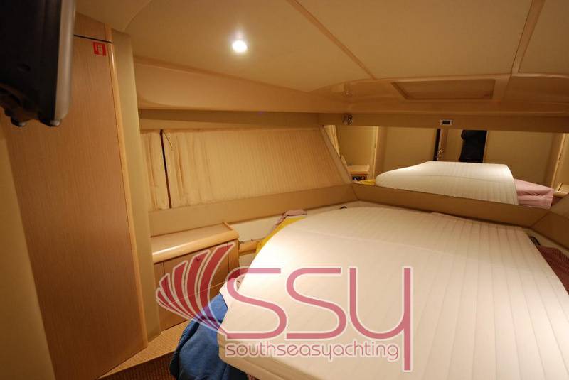 Ferretti 460 fly