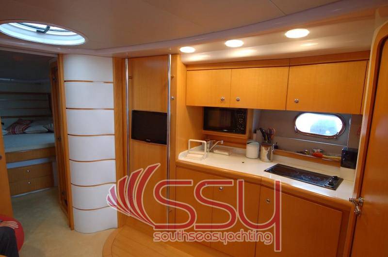 Baia Flash 48 hard top