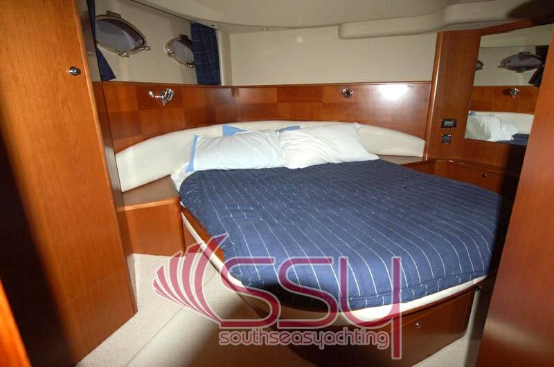 Princess V 58 hard top