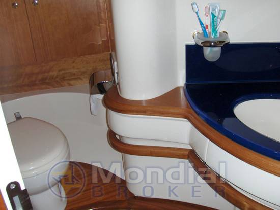 Azimut Az 55