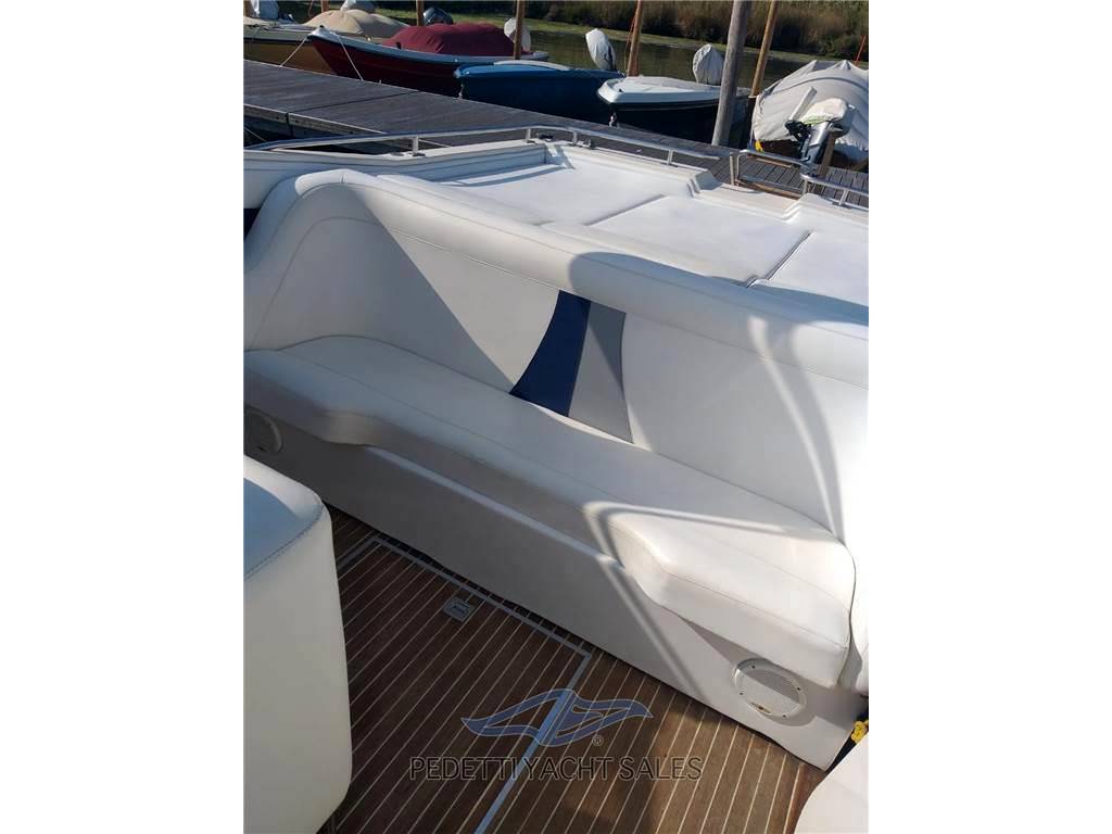 Glastron La.ra.ya rbr 1100