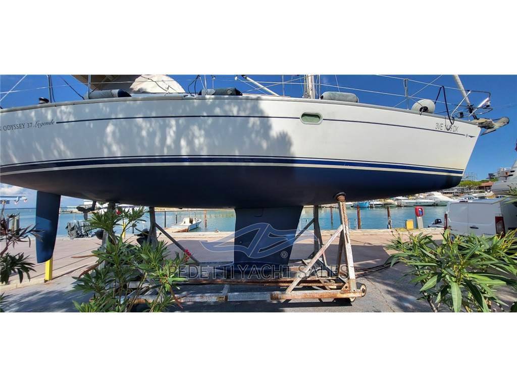 Jeanneau 37 sun odyssey