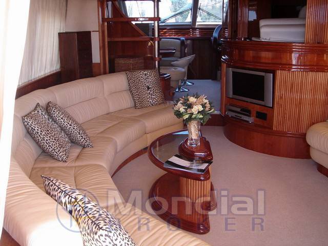 Azimut 74'